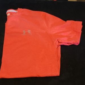 Under Armour T-shirt